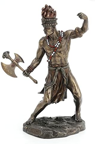 Чанго - Господ на оган, гром, молња и воена фигура на скулптурата