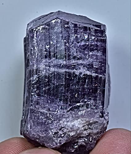 170 карат прекинат флуоресцентен виолетова скаполит делумен кристал