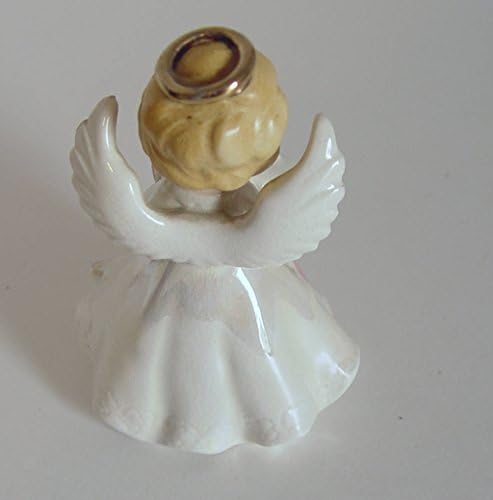 Гроздобер порцелан Напоко јуни ангелска фигура Јапонија држејќи златни прстени