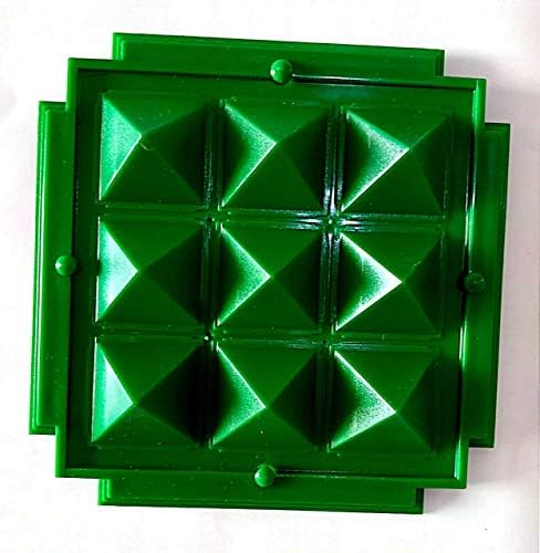 Индиски зелен васту фенг шуи во кариерата Образование Пари раст на пирамидата Јантра со 9x9 пира чипс плоча енергизираше Реики заздравување