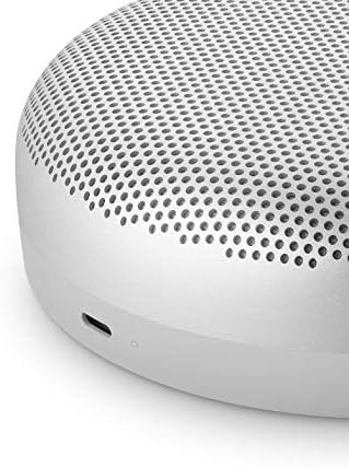 Bang & Olufsen Beosound A1 Безжичен преносен водоотпорен Bluetooth звучник со микрофон, сива магла