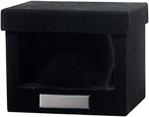 Црната кадифена кутија со црна кадифена кутија - празна чинија