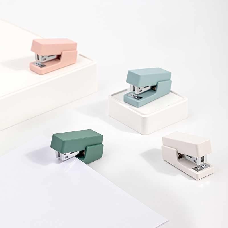 Trexd Mini Stapler Set Portable Color Paper Poinding Machine користејќи 24/6/26/6 Staples Канцелариски материјал за канцелариски материјали