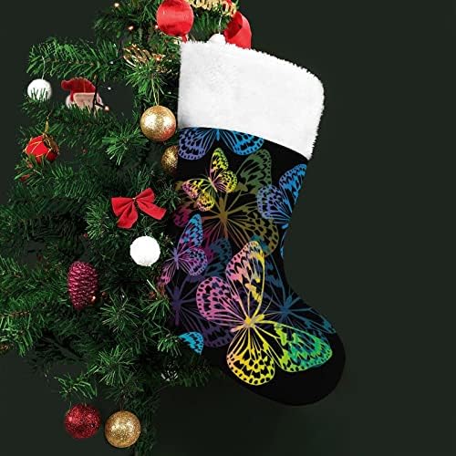 Пеперутка Божиќ виси чорапи за порибување за Божиќно дрво за одмор дома